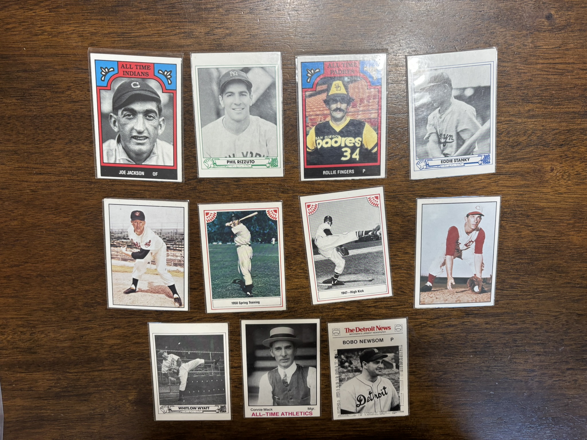 lot 637 image: Vintage Baseball Card Lot Featuring Hall of Fame MLB Players, 11 Cards
