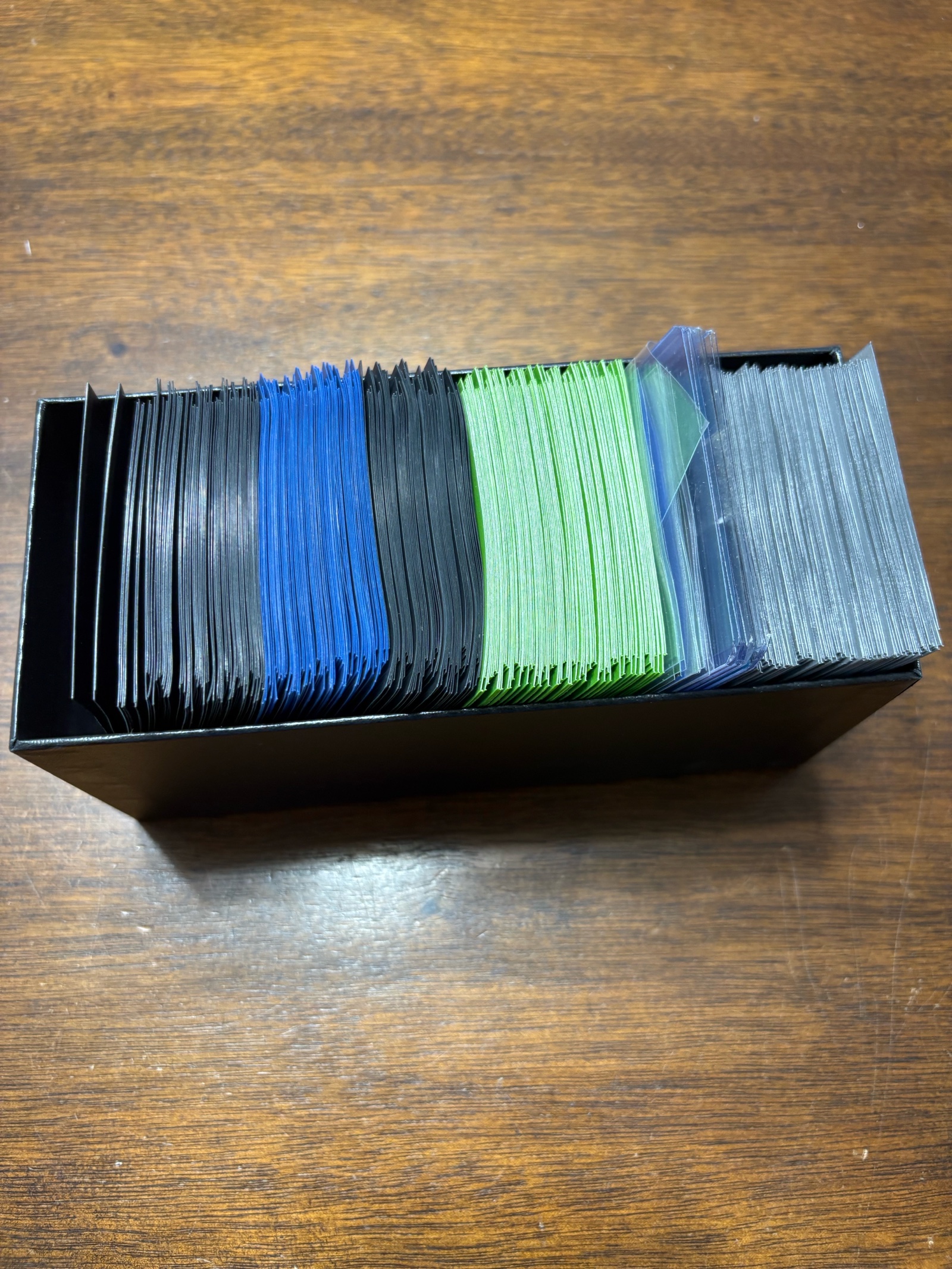lot 123A image: Trading Card Colored Sleeves for Deck Building