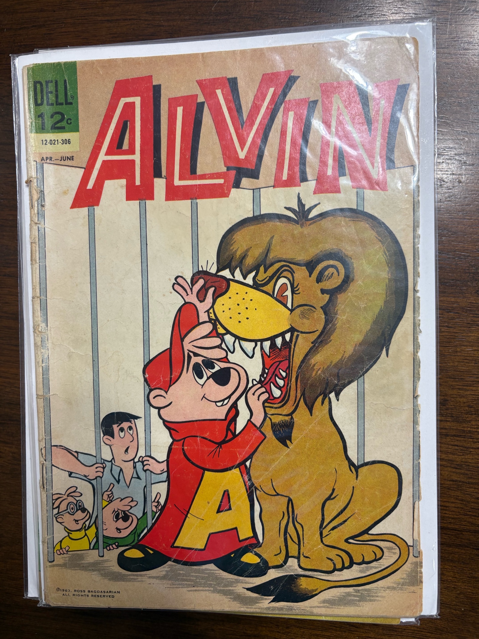 lot 181 image: Vintage Alvin and the Chipmunks Comic Book From 1963