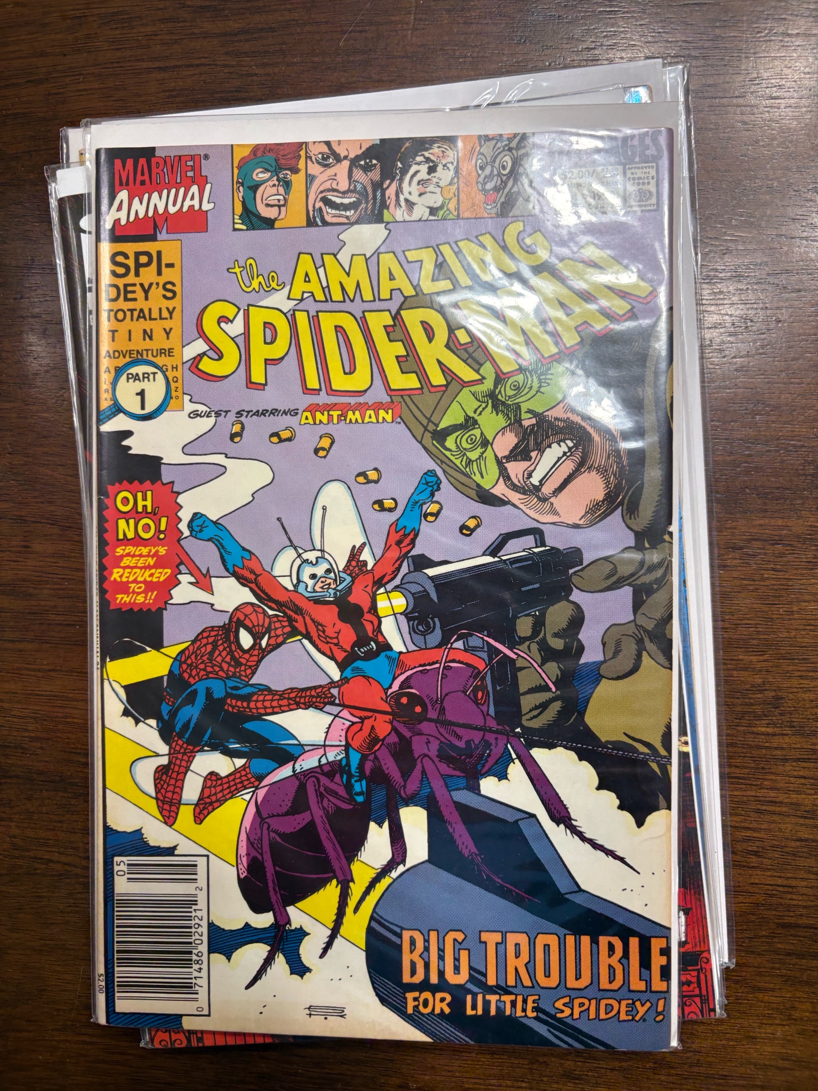 lot 189 image: The Amazing Spider-Man Guest Starring Ant-Man Issue #24 Marvel Comics