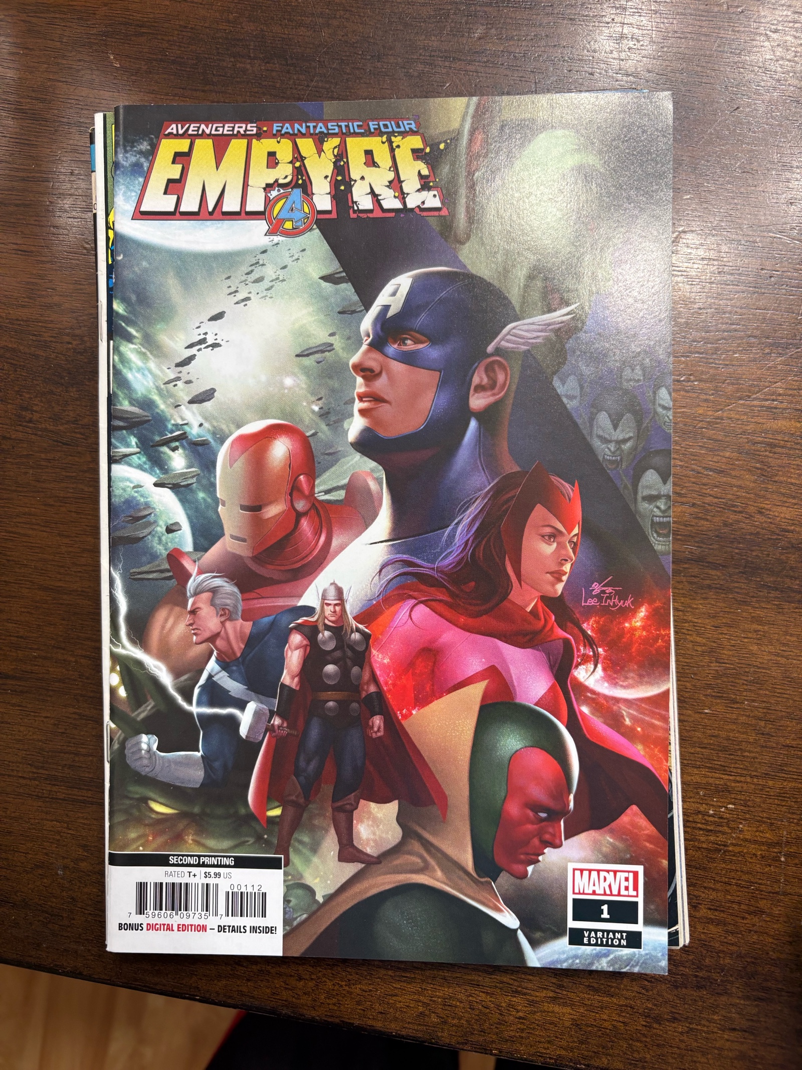 lot 206 image: Empyre Avengers and Fantastic Four Issue 1 Variant Edition Marvel Comics 2nd Printing