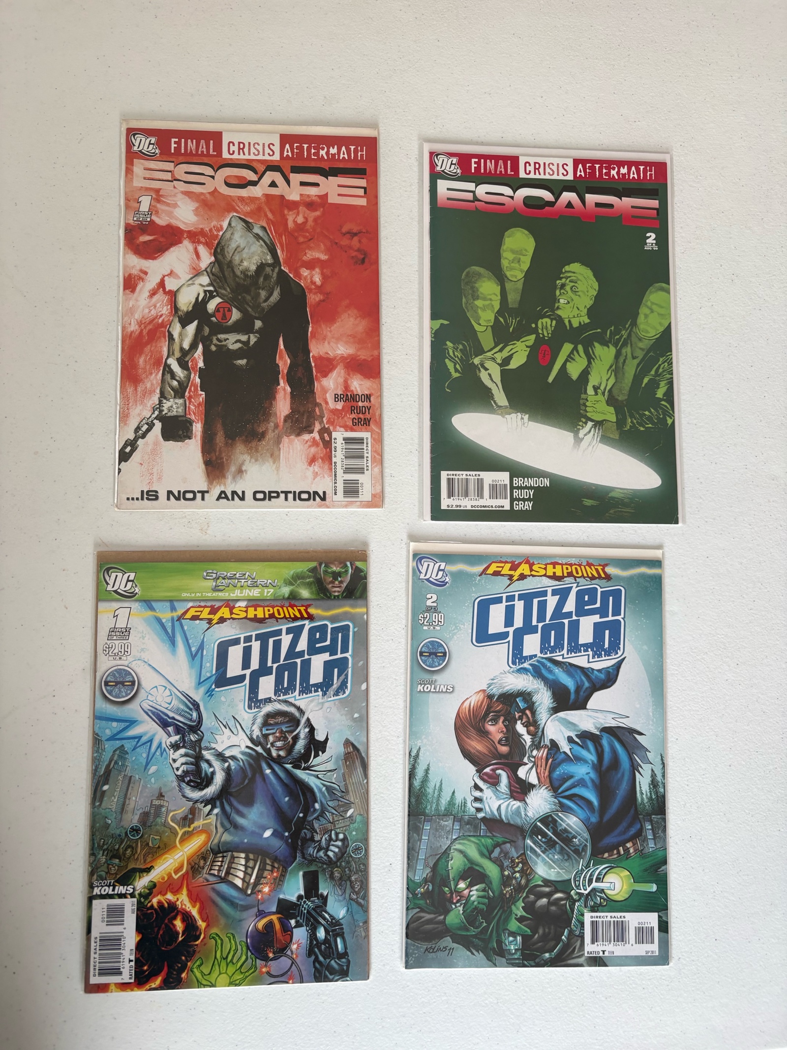 lot 261A image: DC Comic Book Lot, 4 Comics, Modern Day Comics