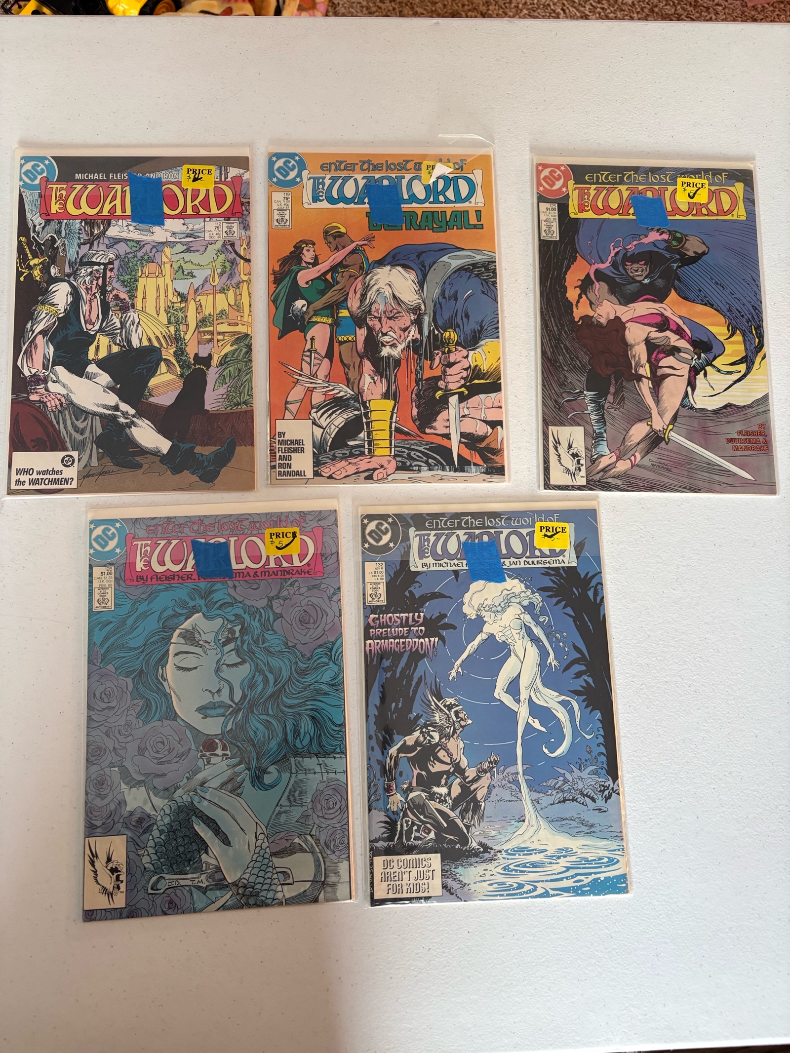 lot 280A image: Warlord Annuals Comic Book Lot, 5 Comics From DC Comics