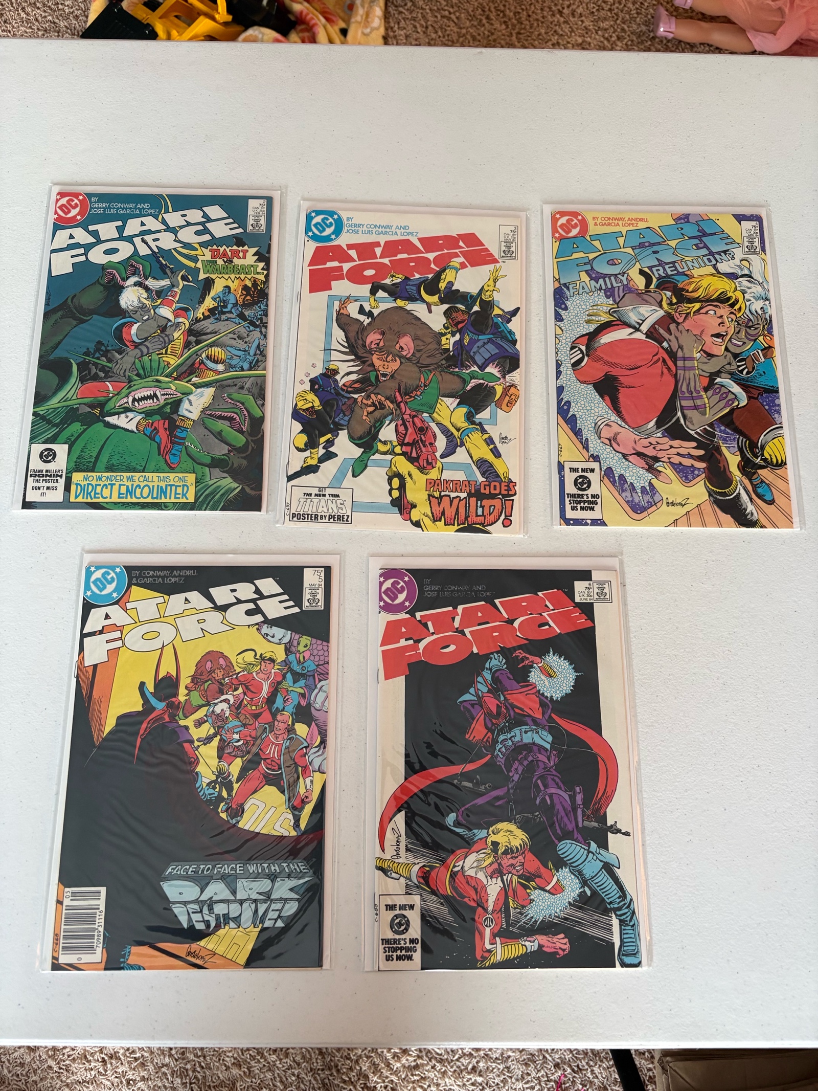 lot 281A image: Atari Force Comic Book Lot 5 Comics from DC