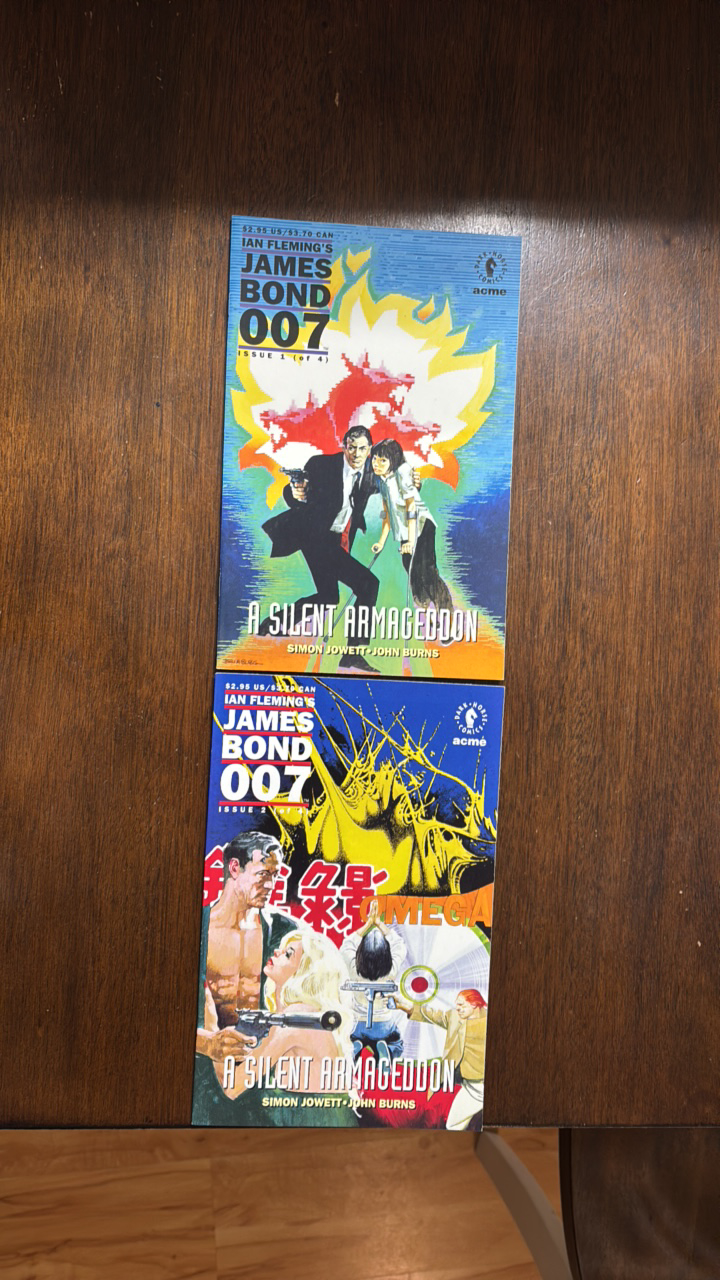 lot 286 image: James Bond 007 Comic Book Lot, 2 Comics Dark Horse