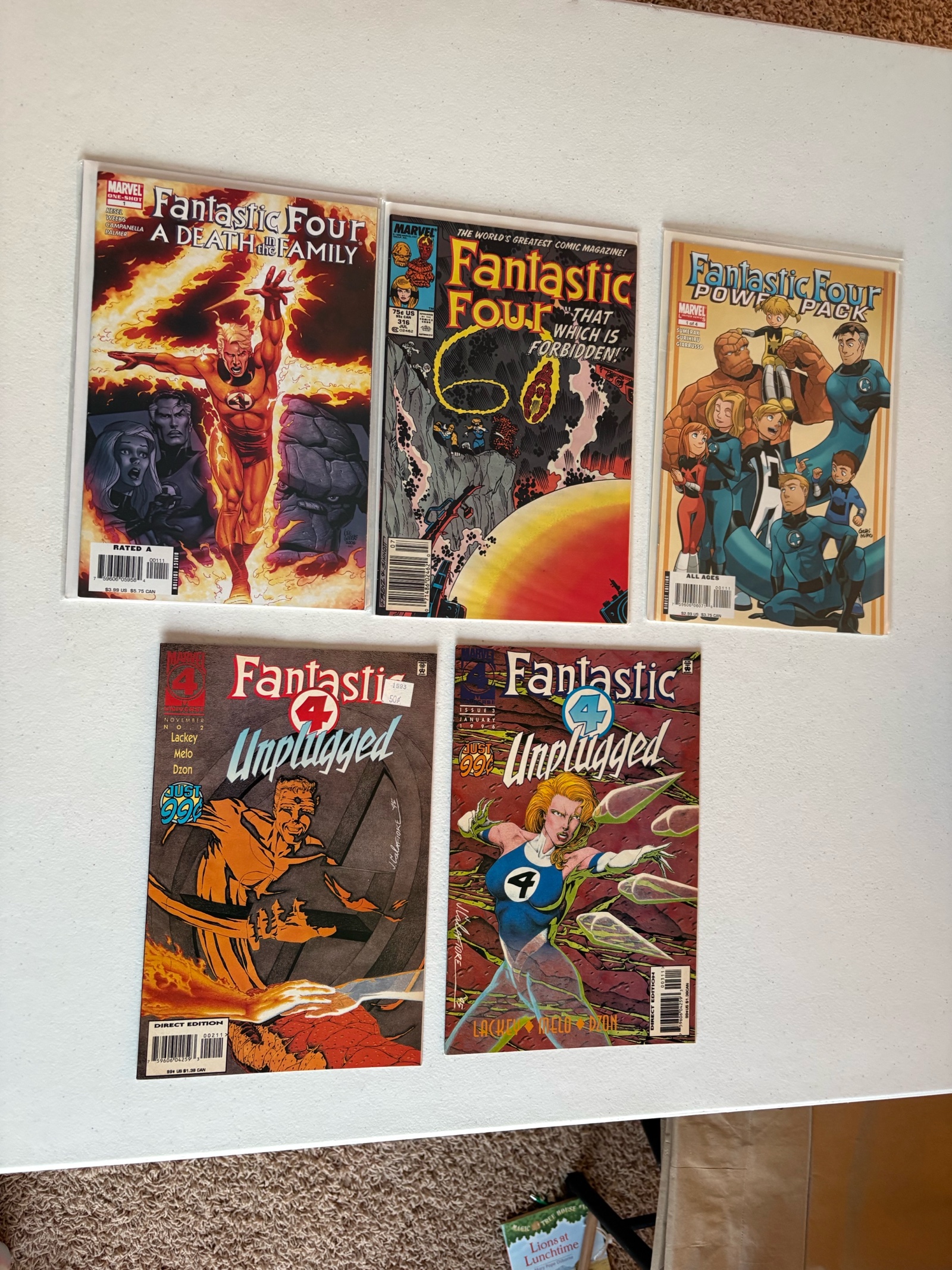 lot 305A image: Fantastic Four Comic Book Lot, 5 Comics Marvel Publishing
