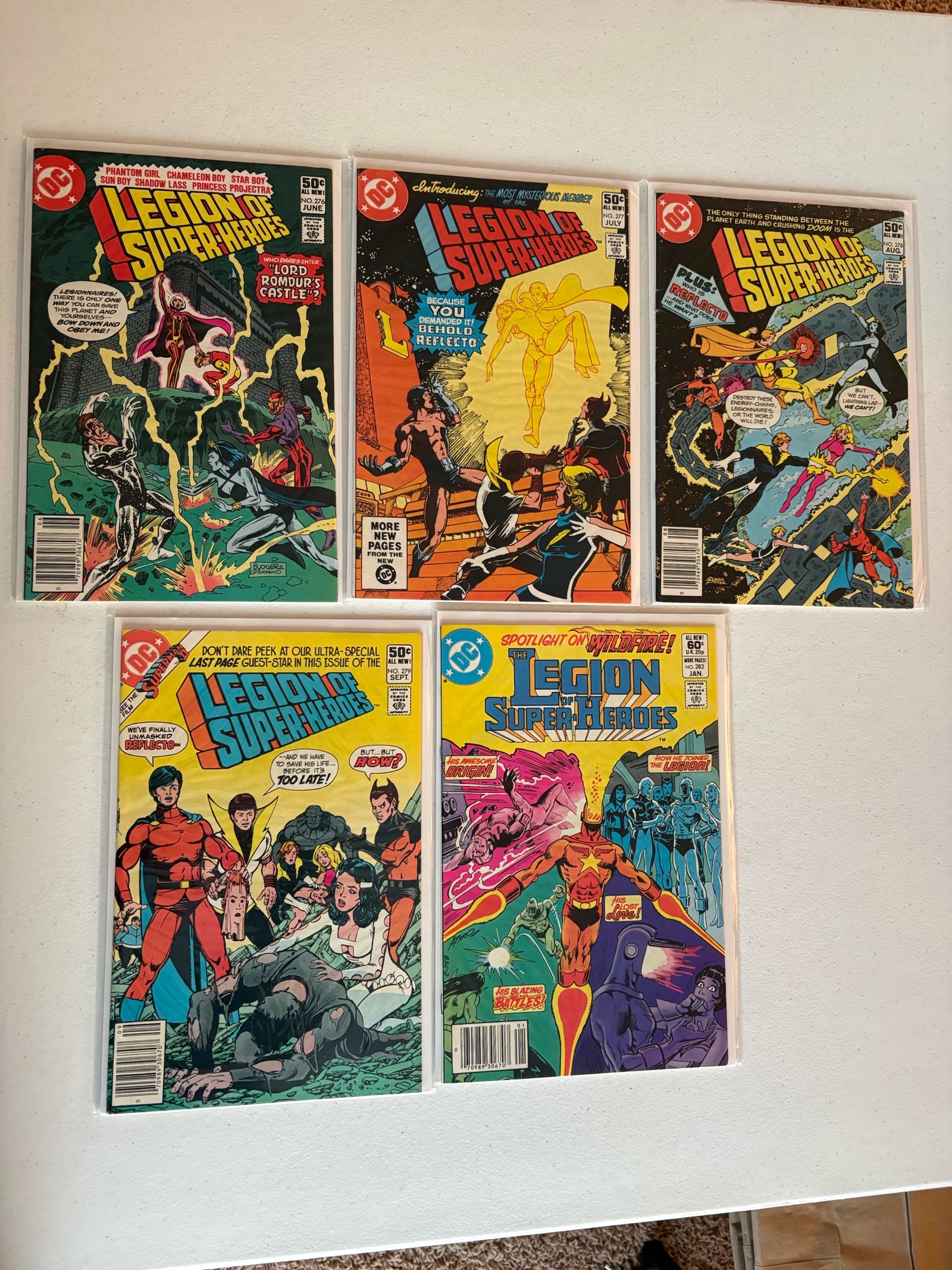 lot 313A image: Legion of Super Heroes Comic Book Lot, 5 Comics From DC