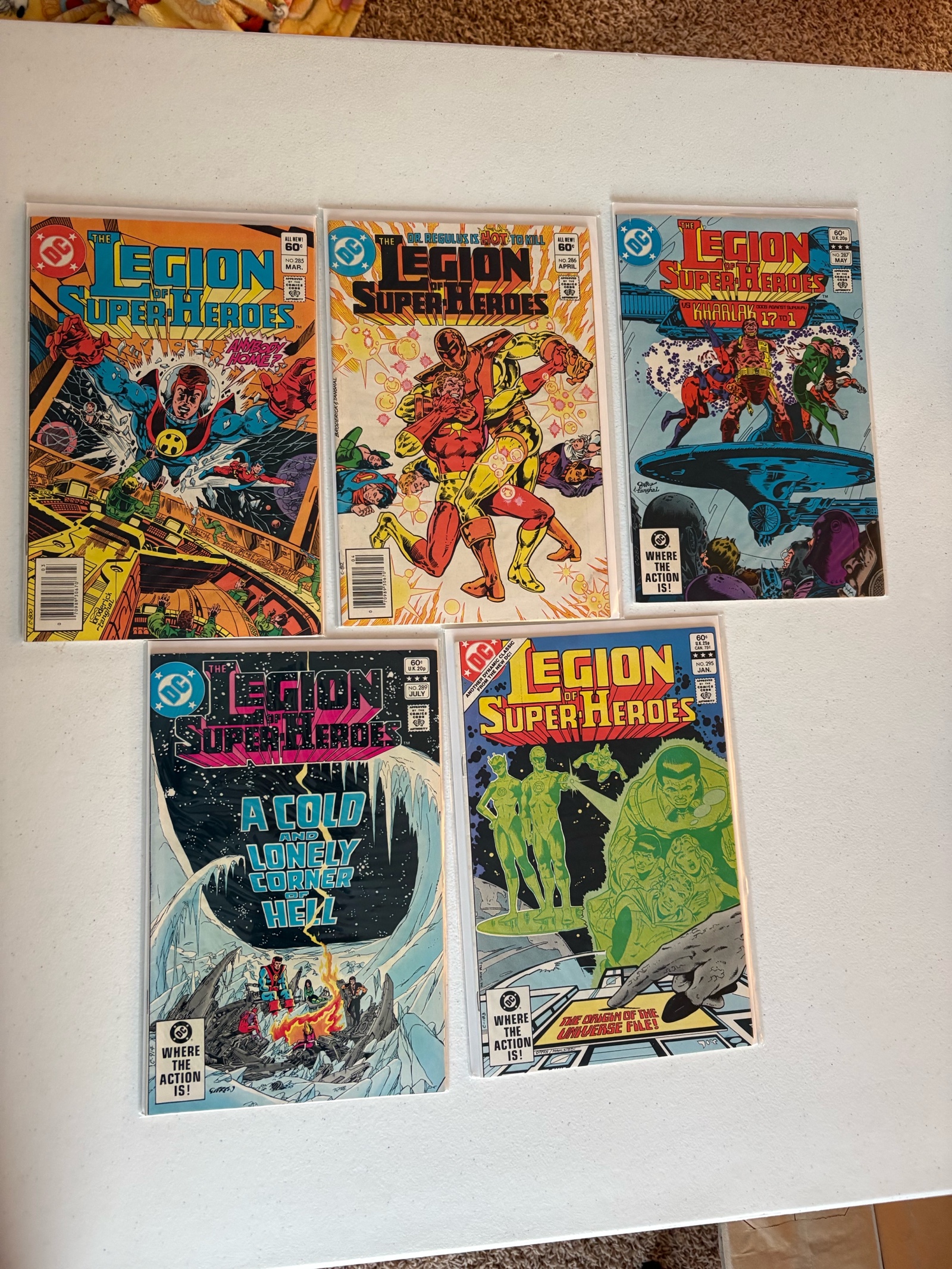 lot 314A image: Legion of Super Heroes Comic Book Lot, 5 Comics From DC