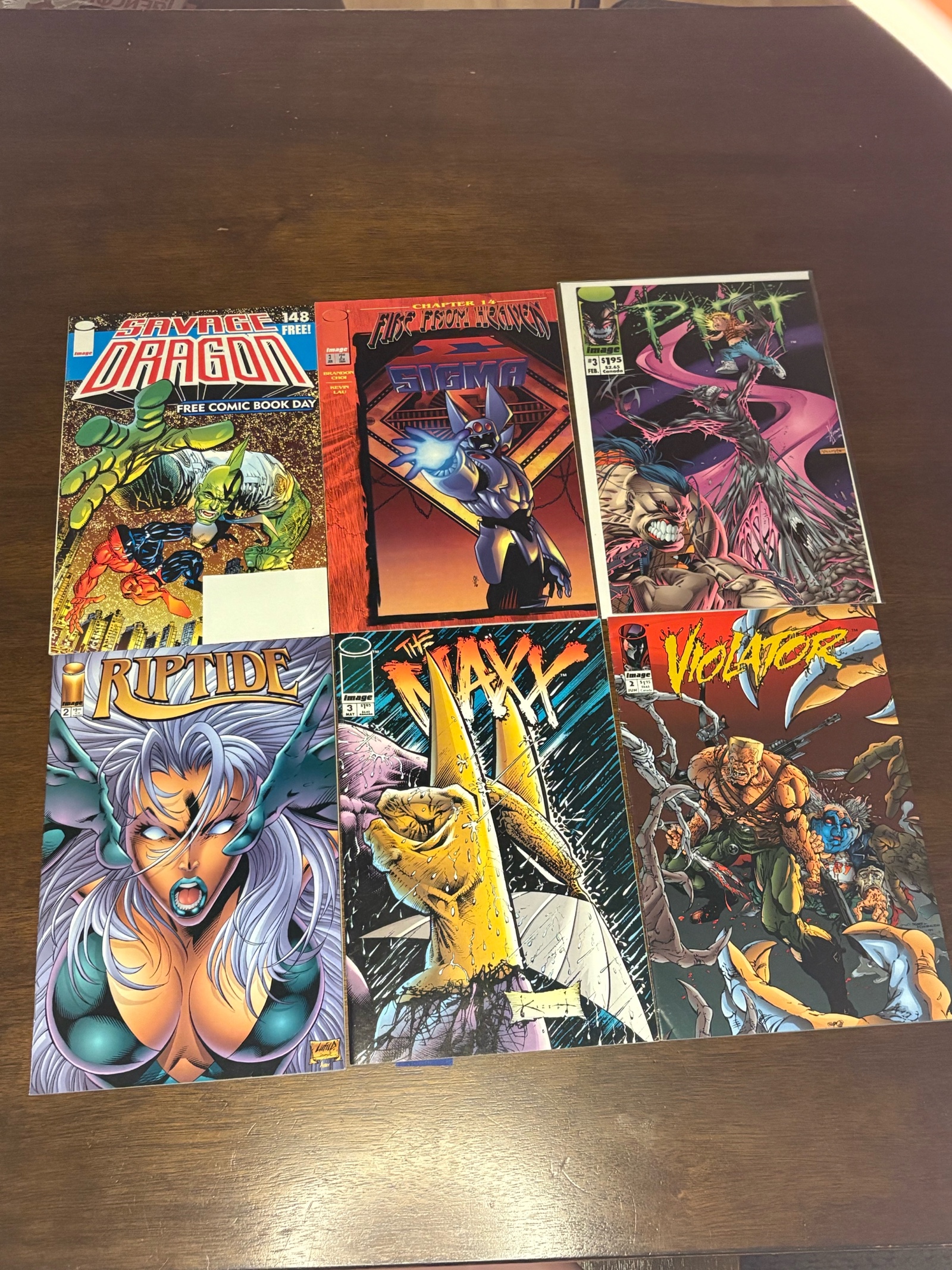 lot 359 image: Image Publishing Comic Book Lot, 6 Comics From Different Heroes and Different Series