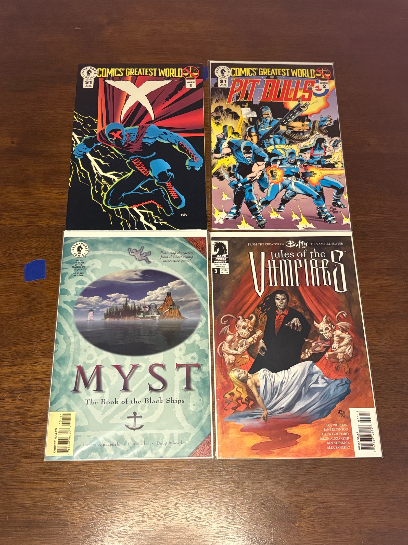 lot 380A image: Comic Book Lot, Mix of Publishers, Heroes and Series, 4 Comic Book Lot