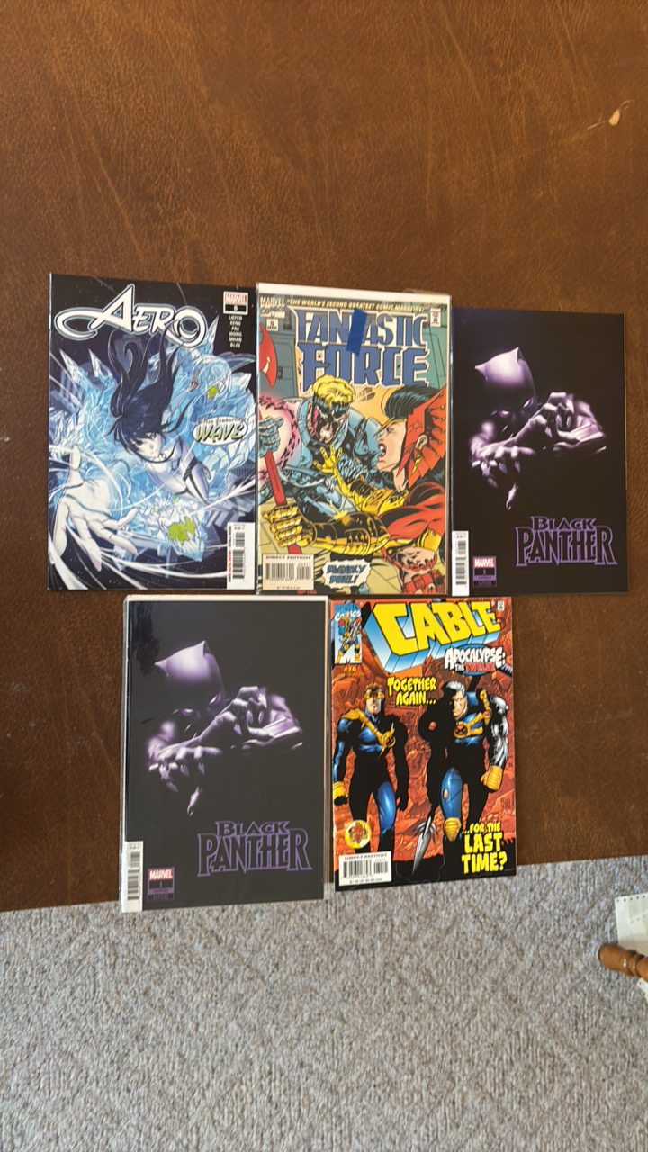 lot 425 image: Marvel Comic Books Lot, 5 Different Comics