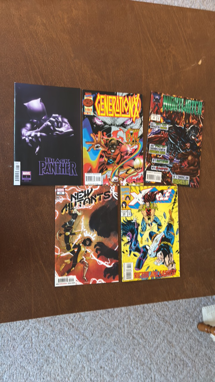 lot 426 image: Marvel Comic Books Lot, 5 Different Comics