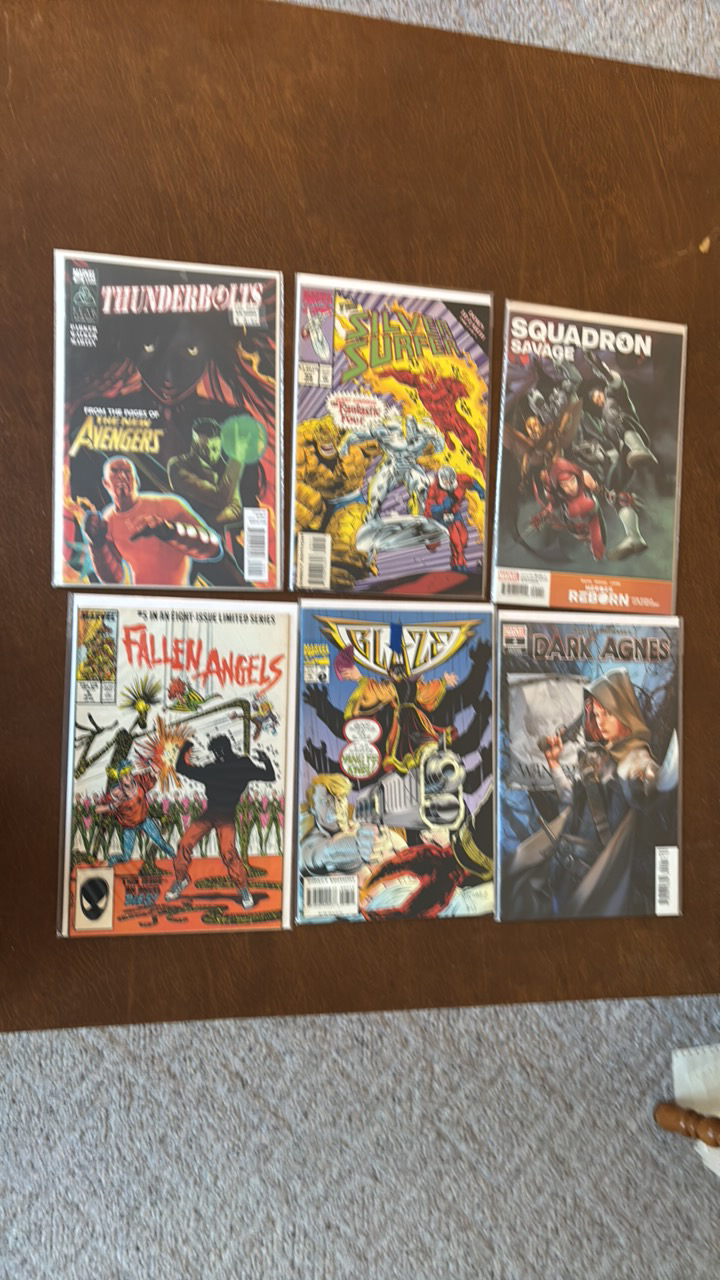 lot 430 image: Marvel Comic Books Lot, 6 Different Comics