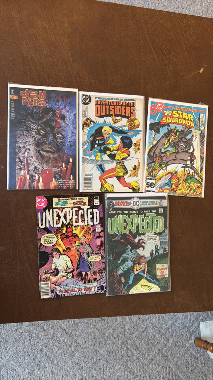 lot 431 image: Vintae DC Comic Books Lot, 5 Different Comics