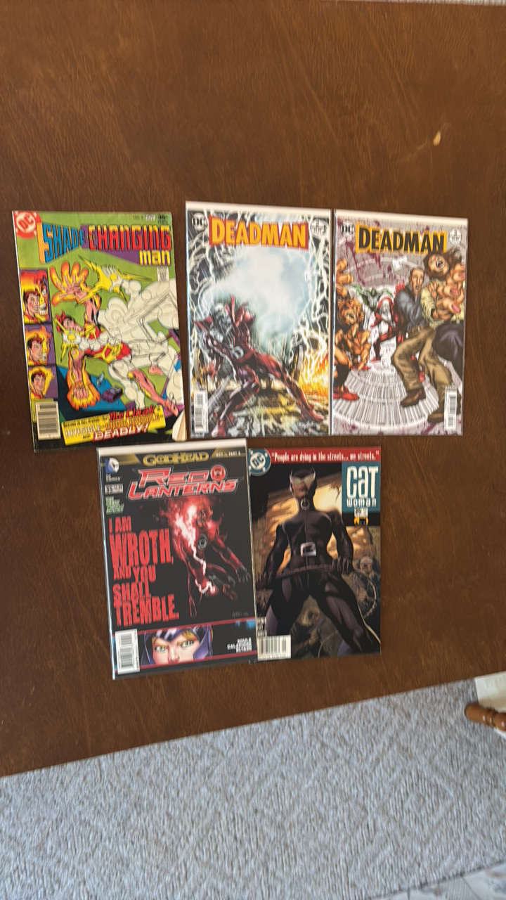 lot 443 image: DC Comic Books Lot, 5 Different Comics
