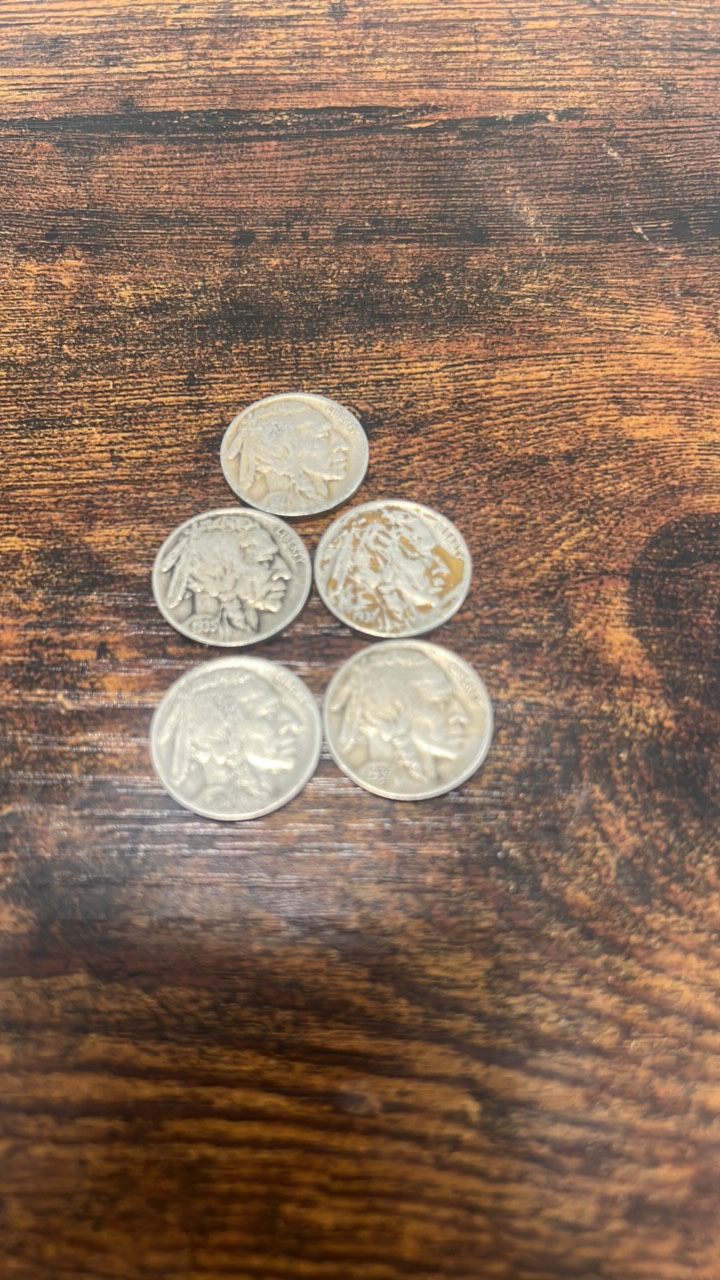 lot 73 image: Buffalo nickels lot of 5 1927-1937