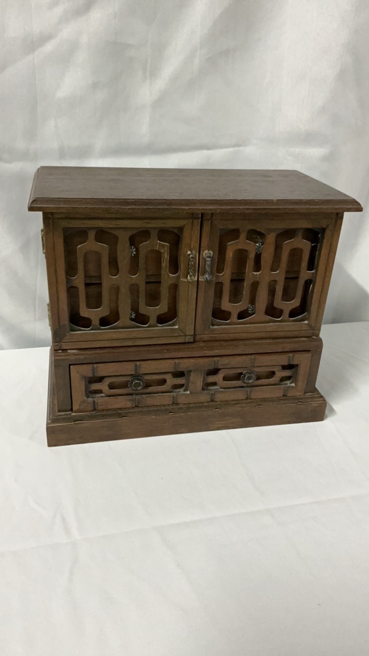 Vintage Wooden Jewelry Chest with Fretwork Doors - 11 x 6 x 9