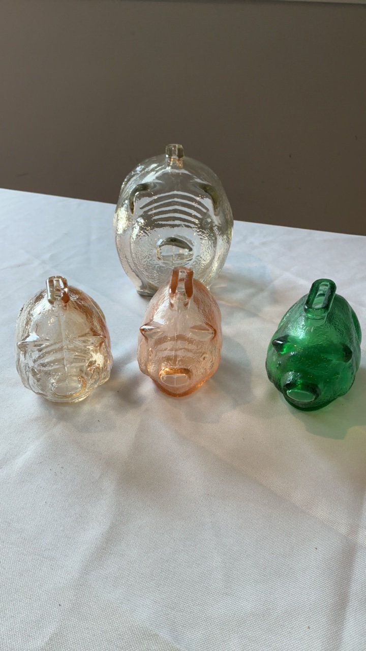 Vintage Textured Art Glass Piggy Bank Collection - Set of 4