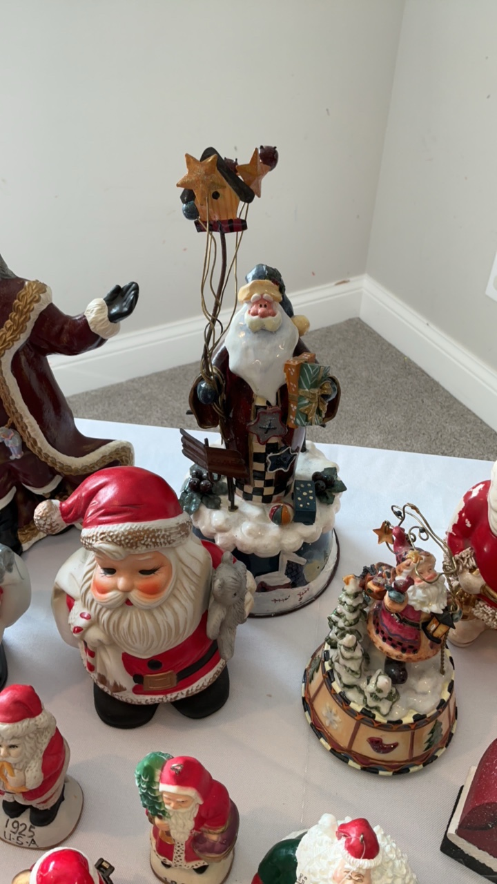 Vintage Santa Figurine & Ornament Collection - Multi-Piece Multi-Brand Holiday Lot