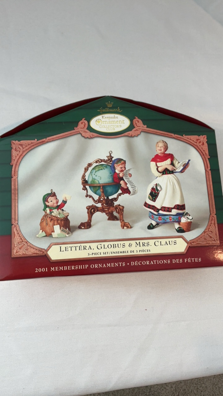 Hallmark Keepsake Collectors Club 2001 Membership Ornament Set - Lettera, Globus & Mrs. Claus