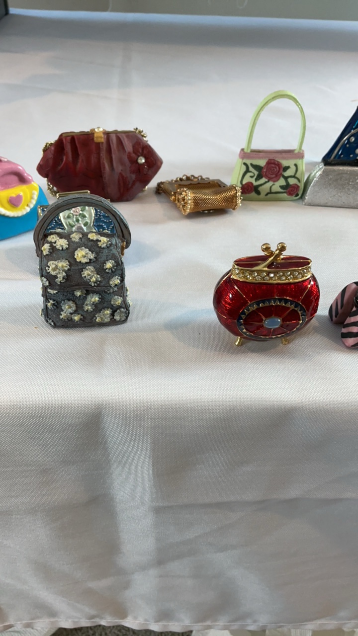Huge Lot of 20 Miniature Collectible Purses & Trinket Boxes - Fashion Themes