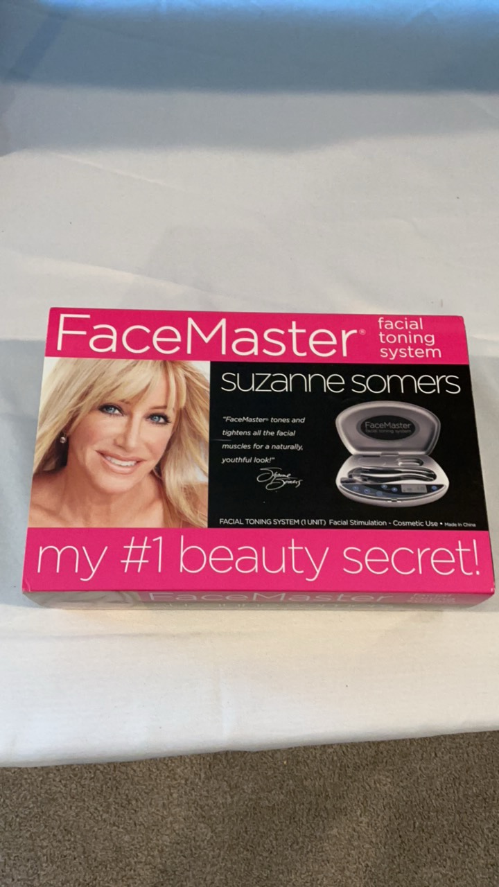 FaceMaster Platinum Facial Toning System by Suzanne Somers - Original Box