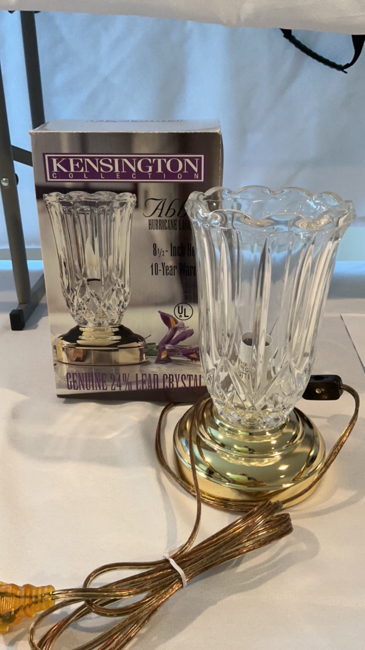 Kensington Collection Abby Crystal Hurricane Lamp - 24% Lead Crystal
