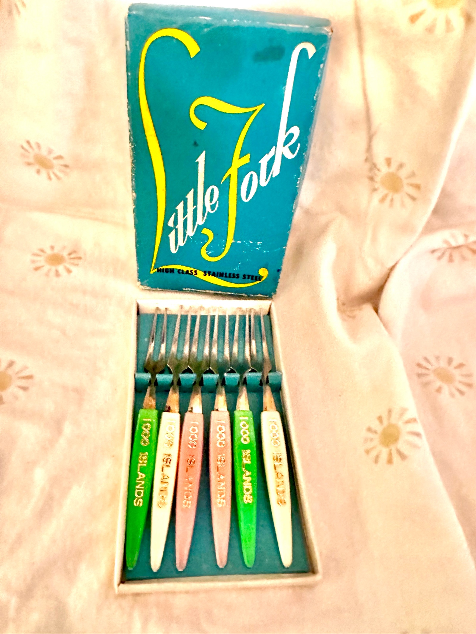 Cute vintage Little fork Hors Doeuvres set