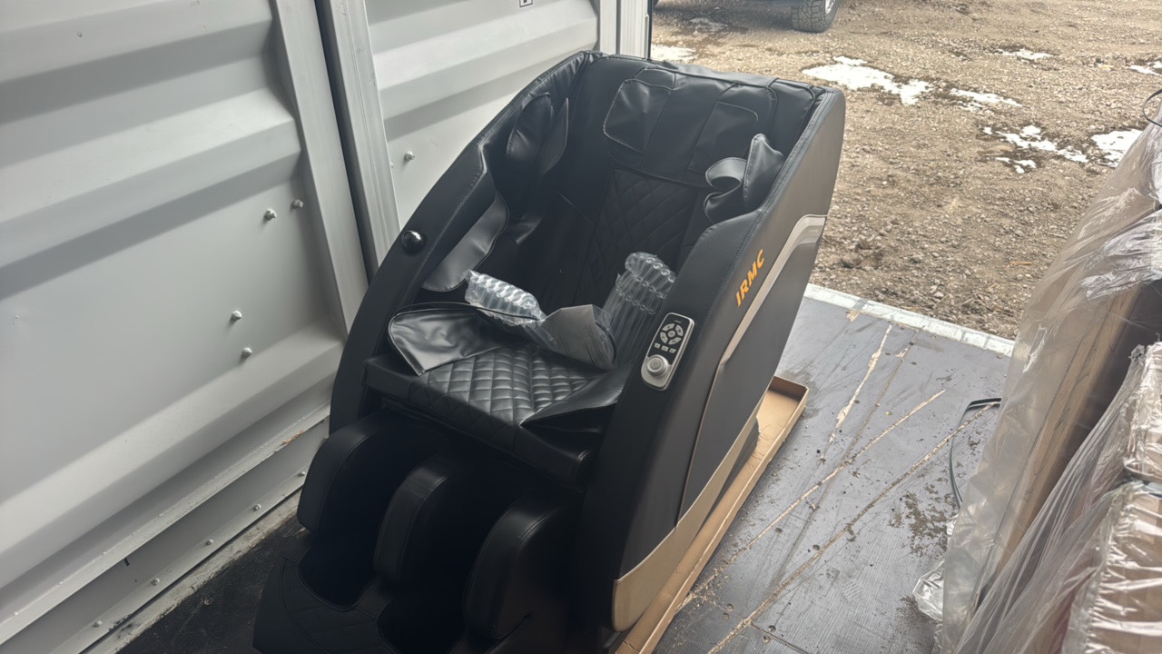 lot 738 image: MASSAGE CHAIRSDLANCH2025UnusedIRMC