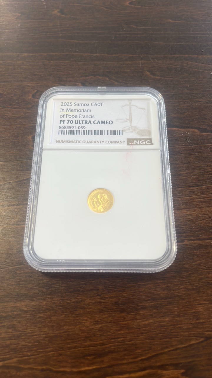 2025 Cook Is. G$5 Pope Francis in Memoriam PF 70 ULTRA CAMEO 8685591-010