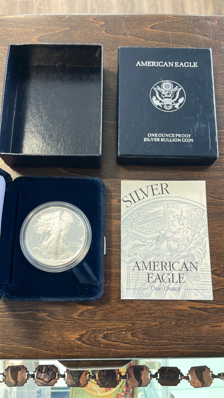lot 12 image: 1995 Proof Complete Silver Eagle Set
