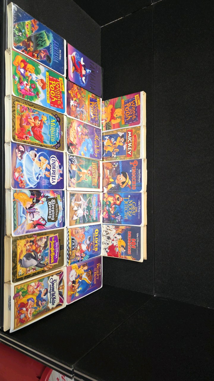lot 103 image: Lot of Vintage DISNEY VHS Tapes in Collectible Cases