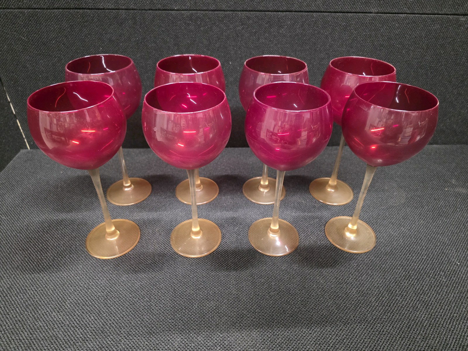 lot 154 image: Set of 8 Lenox Holiday Gems Ruby Red Balloon Wine Glasses
