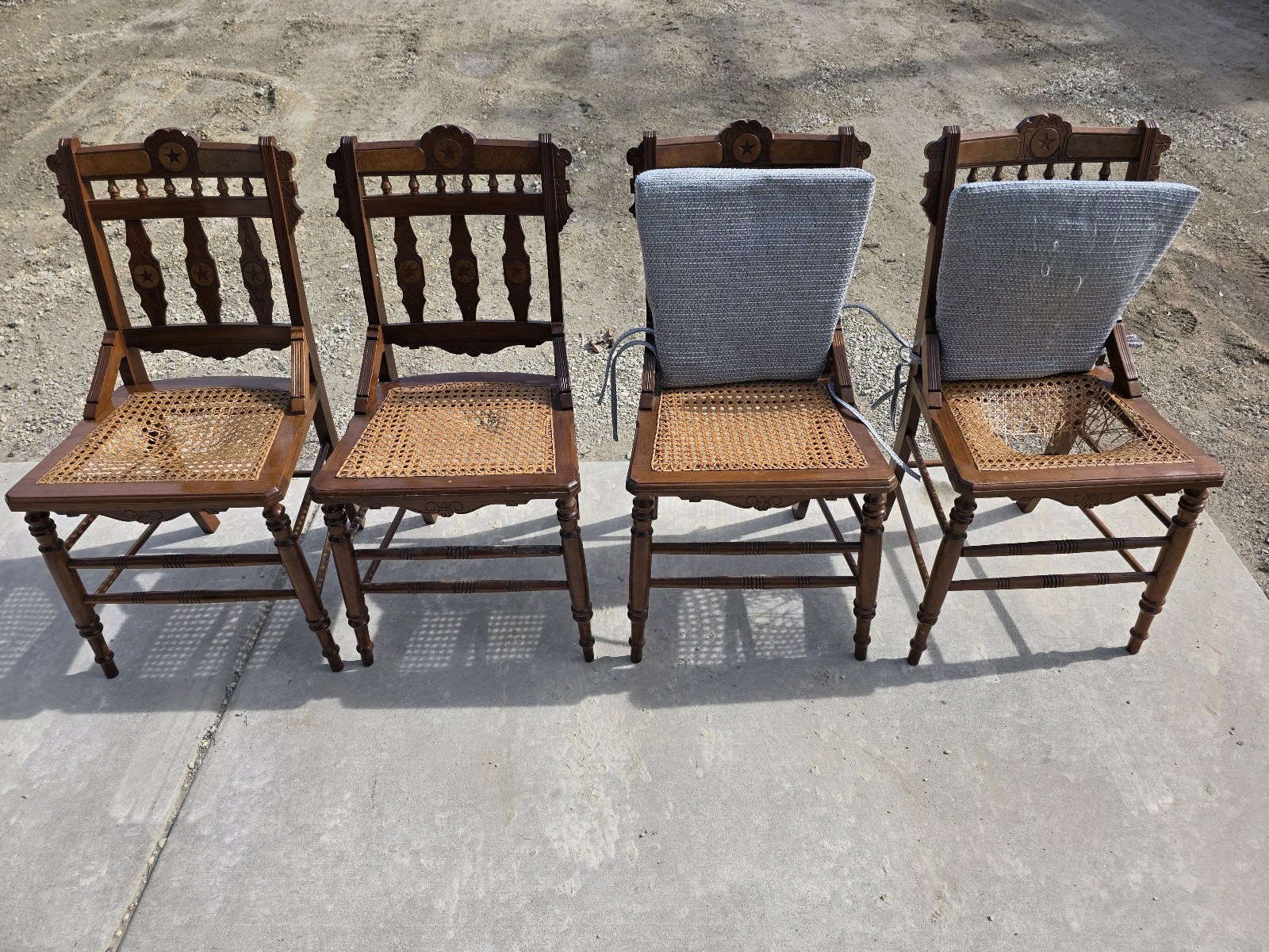 lot 196 image: 4 Early 20th Century Antique Cane Seat Side Chairs