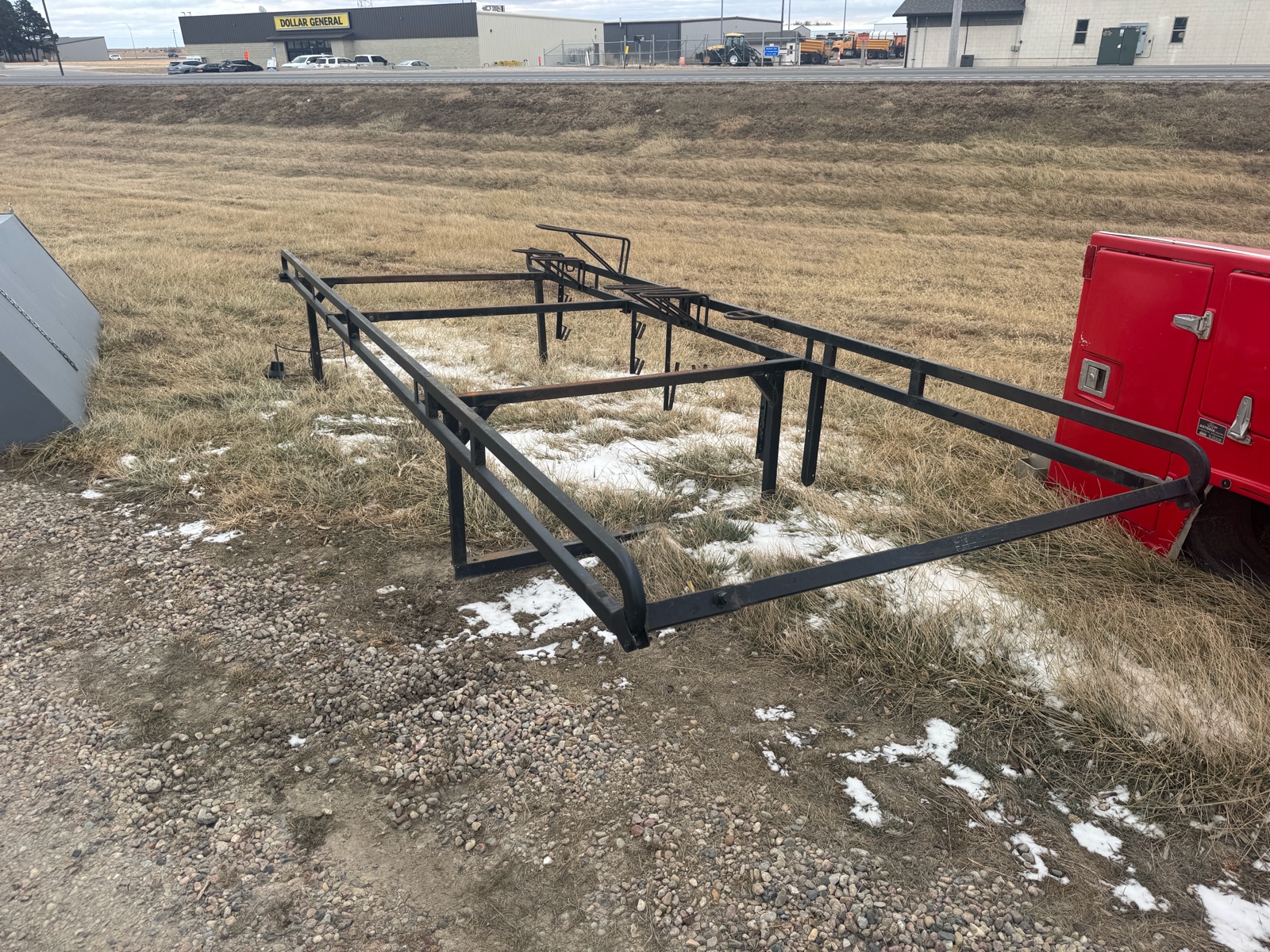 lot 3 image: Ladder Rack