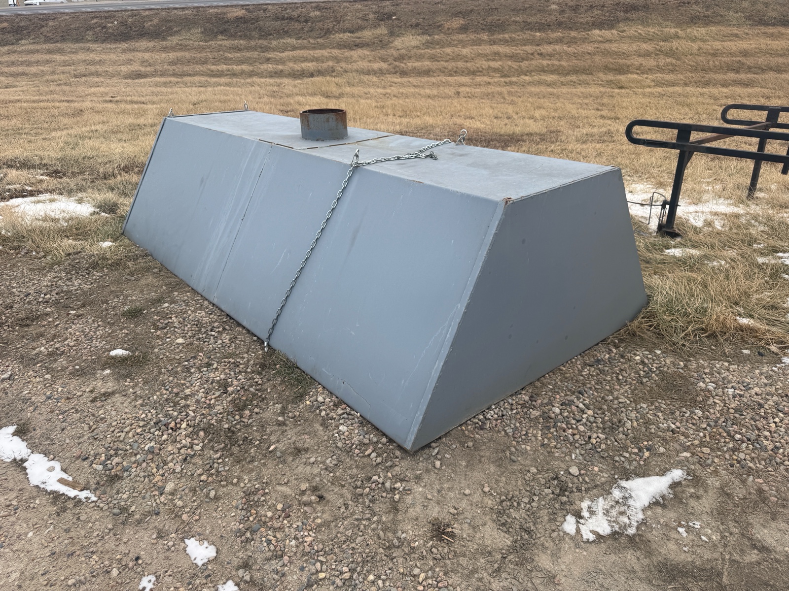 lot 4 image: Welding Hood Vent