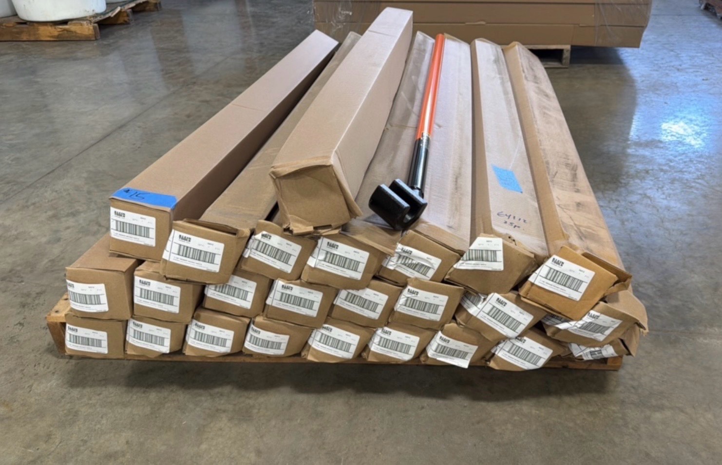 lot 15 image: Pallet of 25 New Klein Rebar Hickey Tools model # 64312