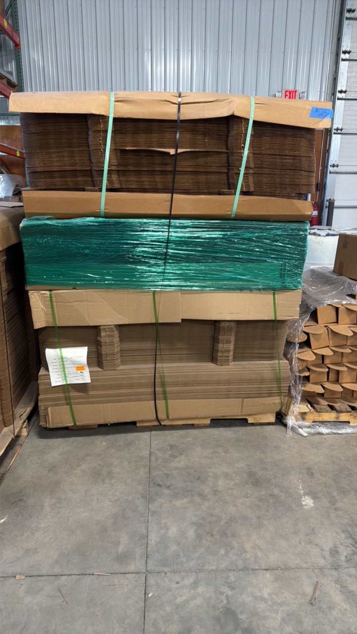 lot 25 image: Pallet of boxes size 46x 4x 4 - approximately 1,250