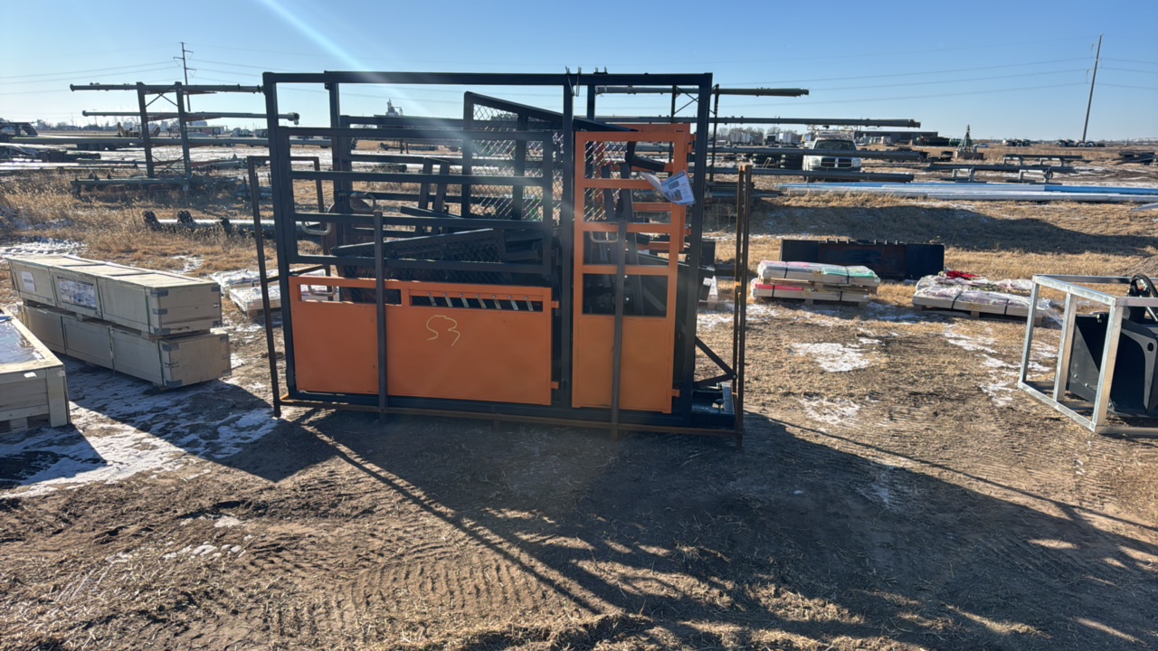 10' Cattle Squeeze Chute	Landhonor	2025	Unused	LHR-CSC10