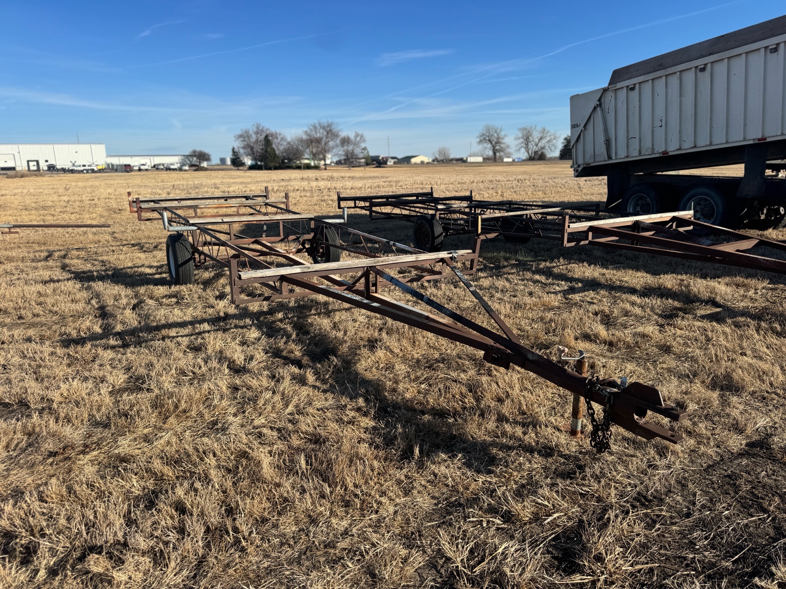 lot 916 image: 21 FT Homemade Pipe Trailer