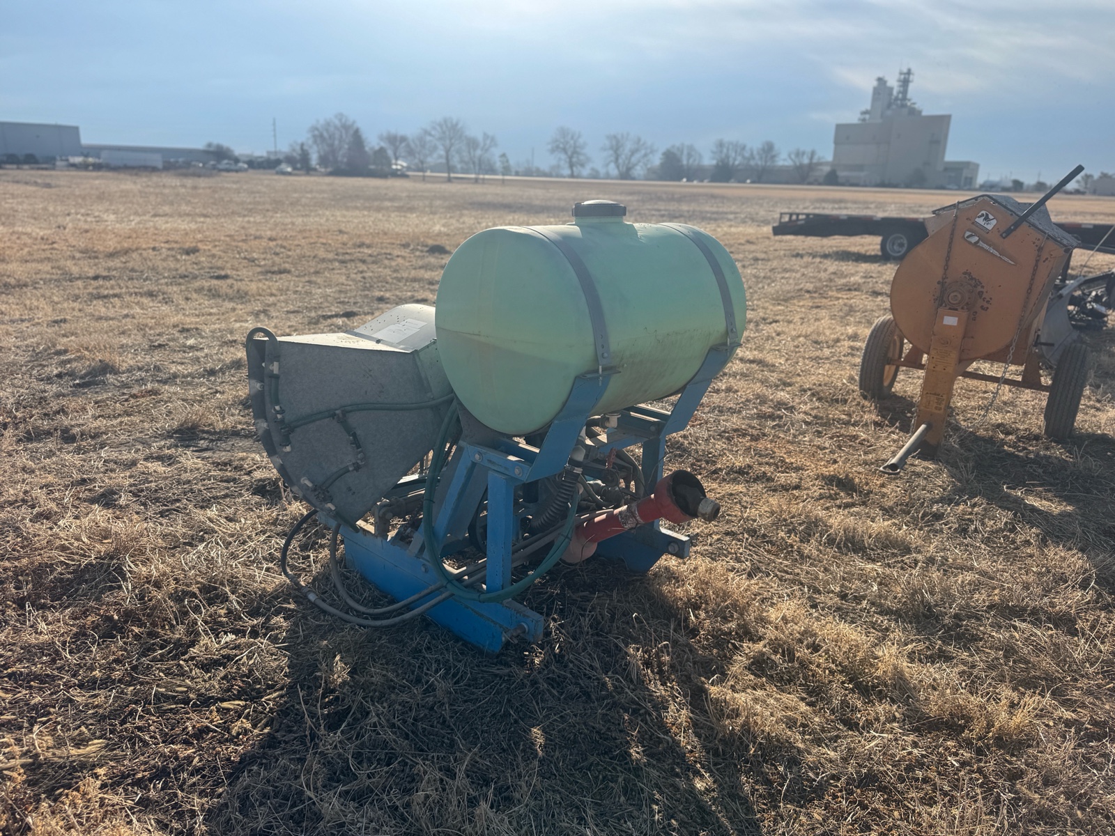 lot 935 image: 3 Point Pto Driven Mist Blower