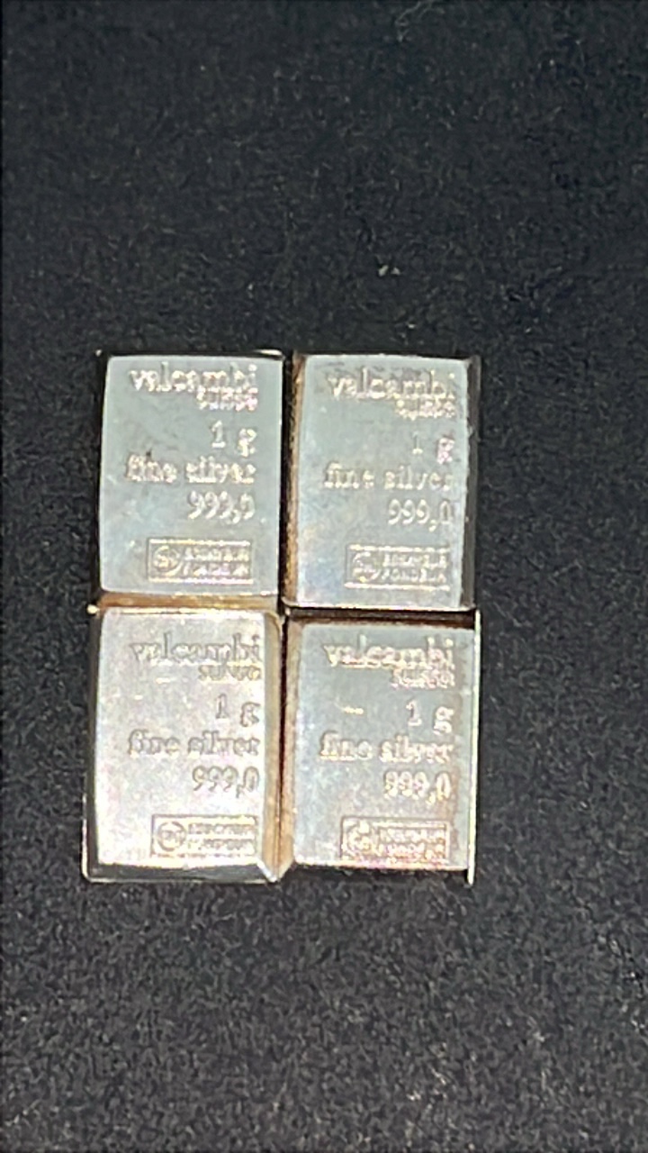 lot 22 image: Valcambi Suisse 4-1gram 999 fine Silver