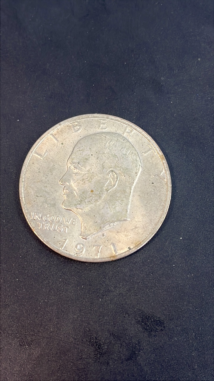 lot 42 image: 1971 40% silver dollar