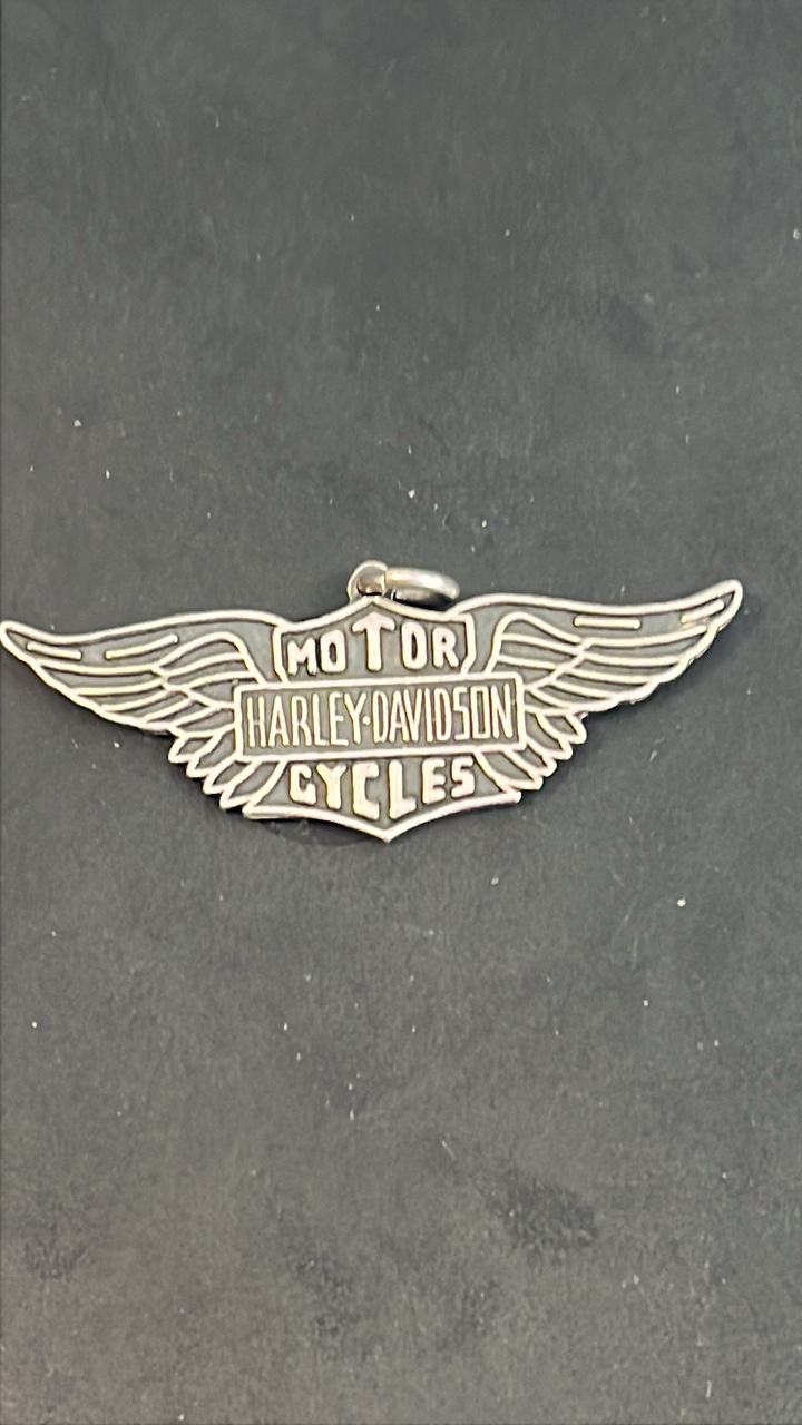 lot 43 image: Harley Davidson Sterling Silver Pendant