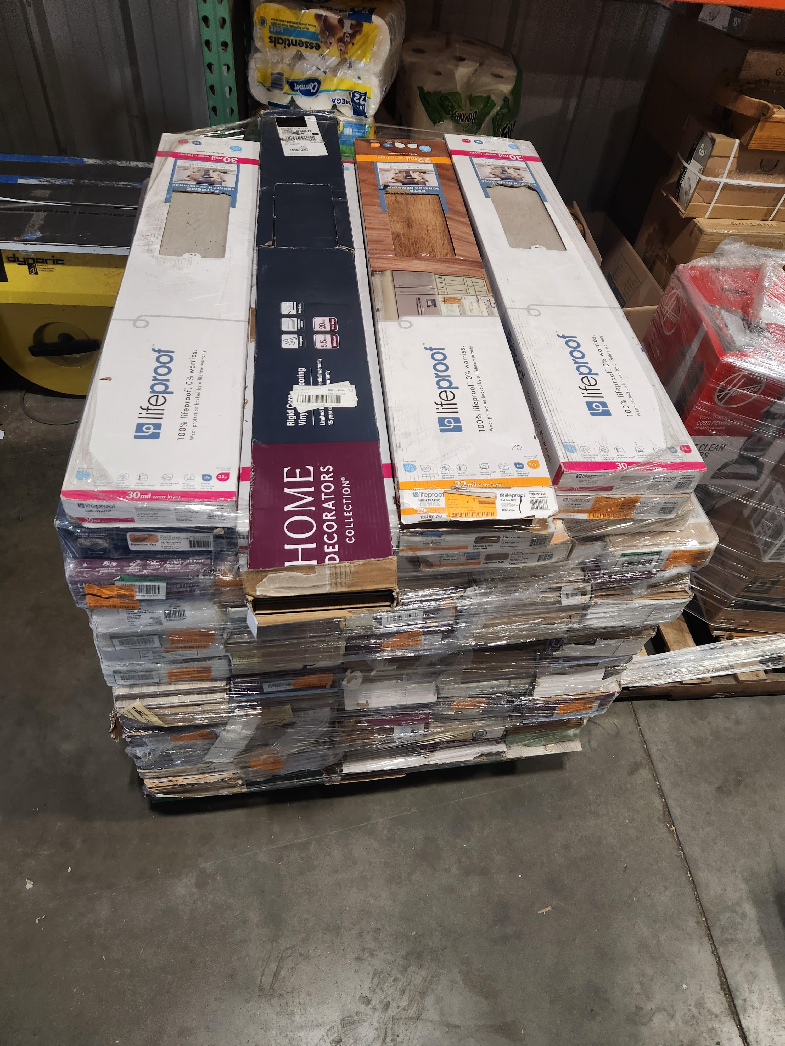 lot 211 image: Wholesale Pallet Lot Miscellaneous Flooring Items