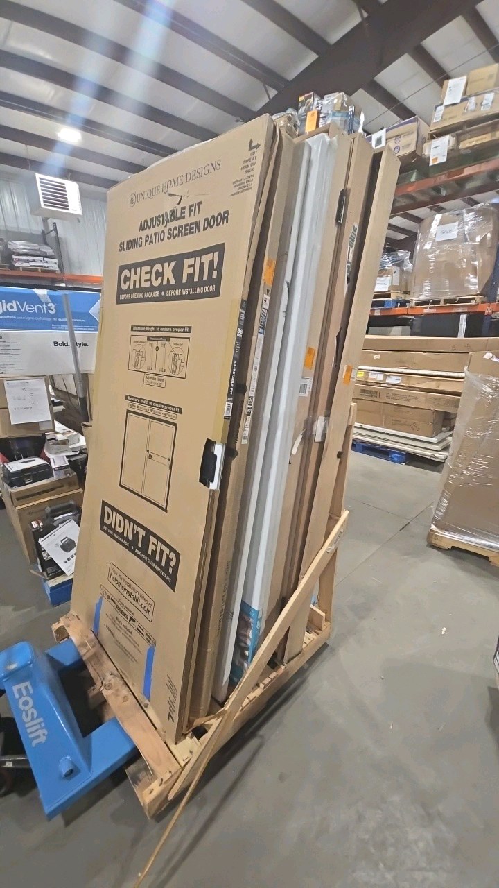 lot 72 image: pallet of doors