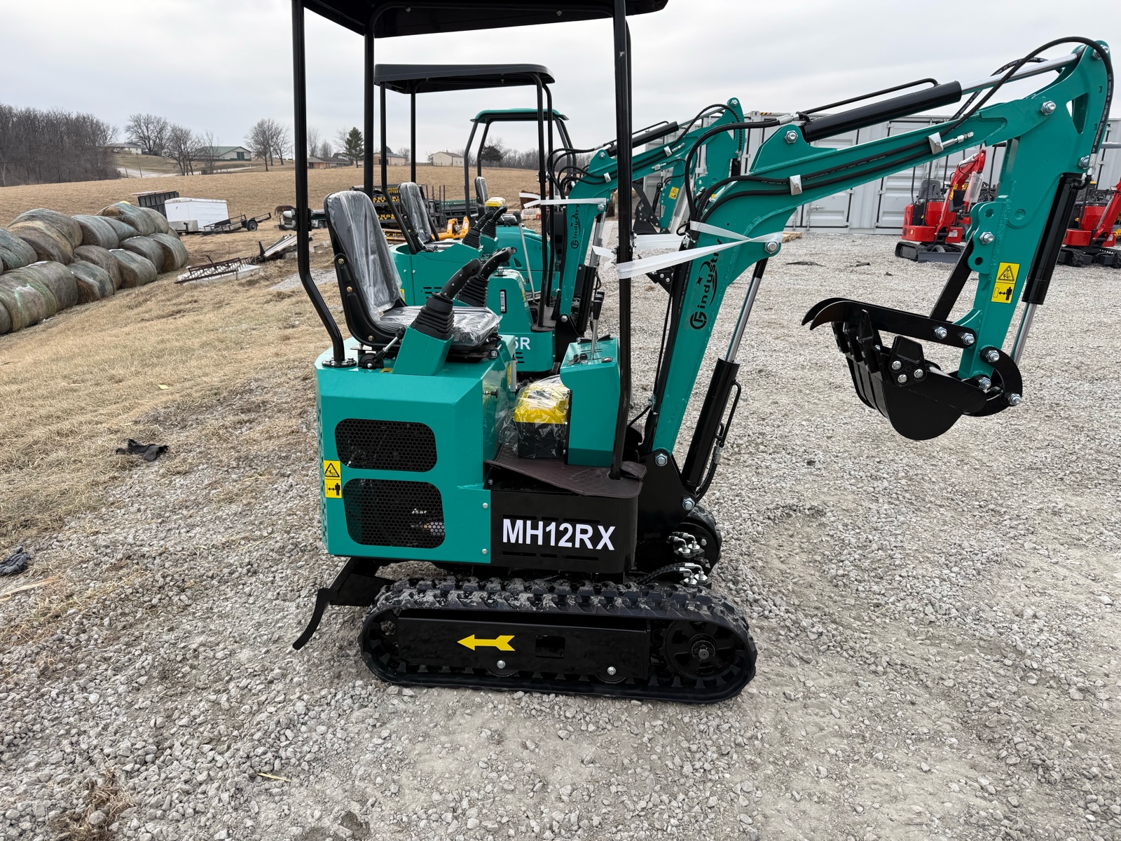 lot 2103 image: MH12RX MINI EXCAVATOR