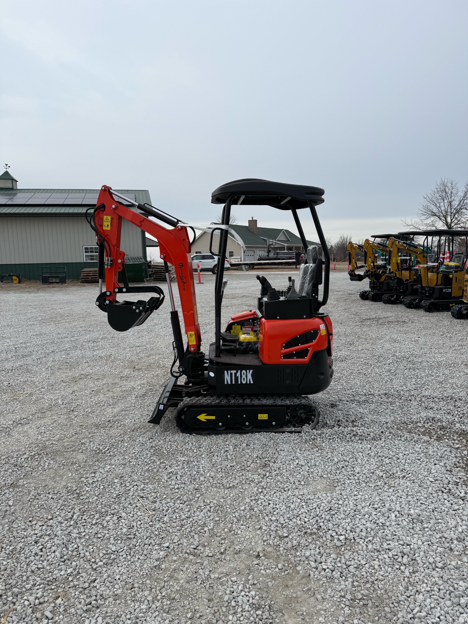 lot 2110 image: NT18K MINI EXCAVATOR   DIESEL
