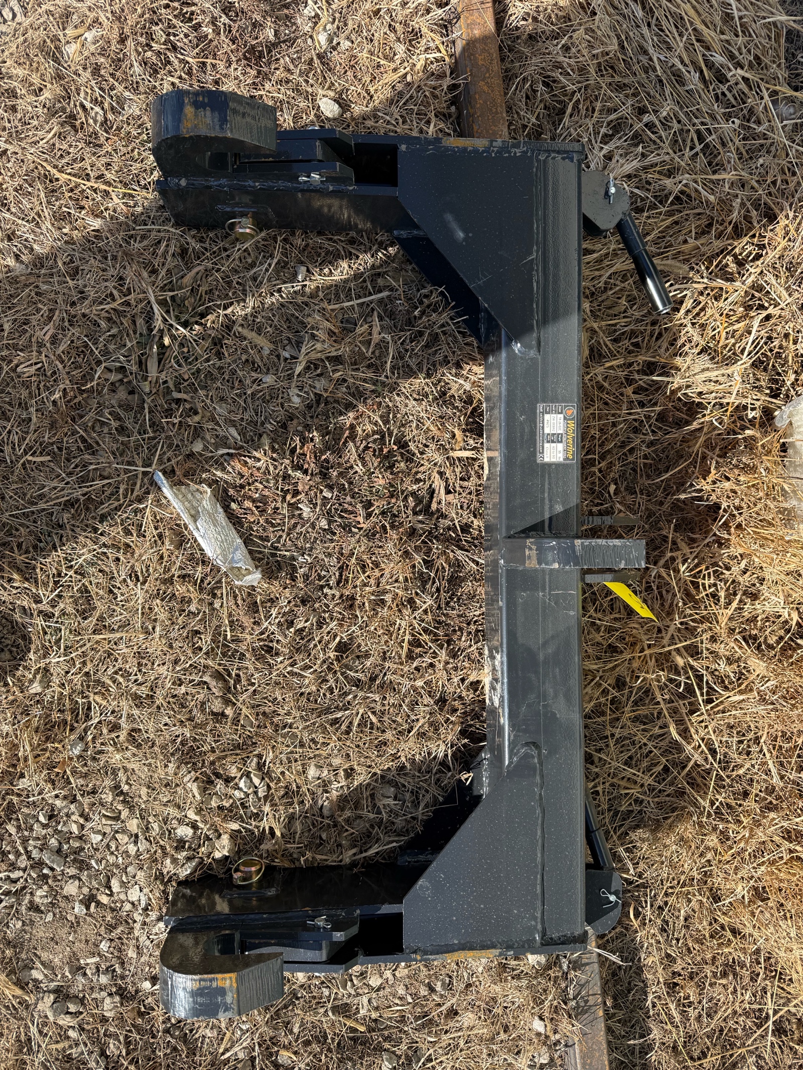 lot 2142 image: Wolverine Class 2 Tractors Quick Hitch