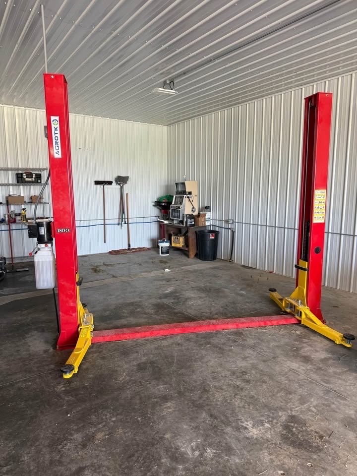 lot 2165 image: Two Post Auto Lift